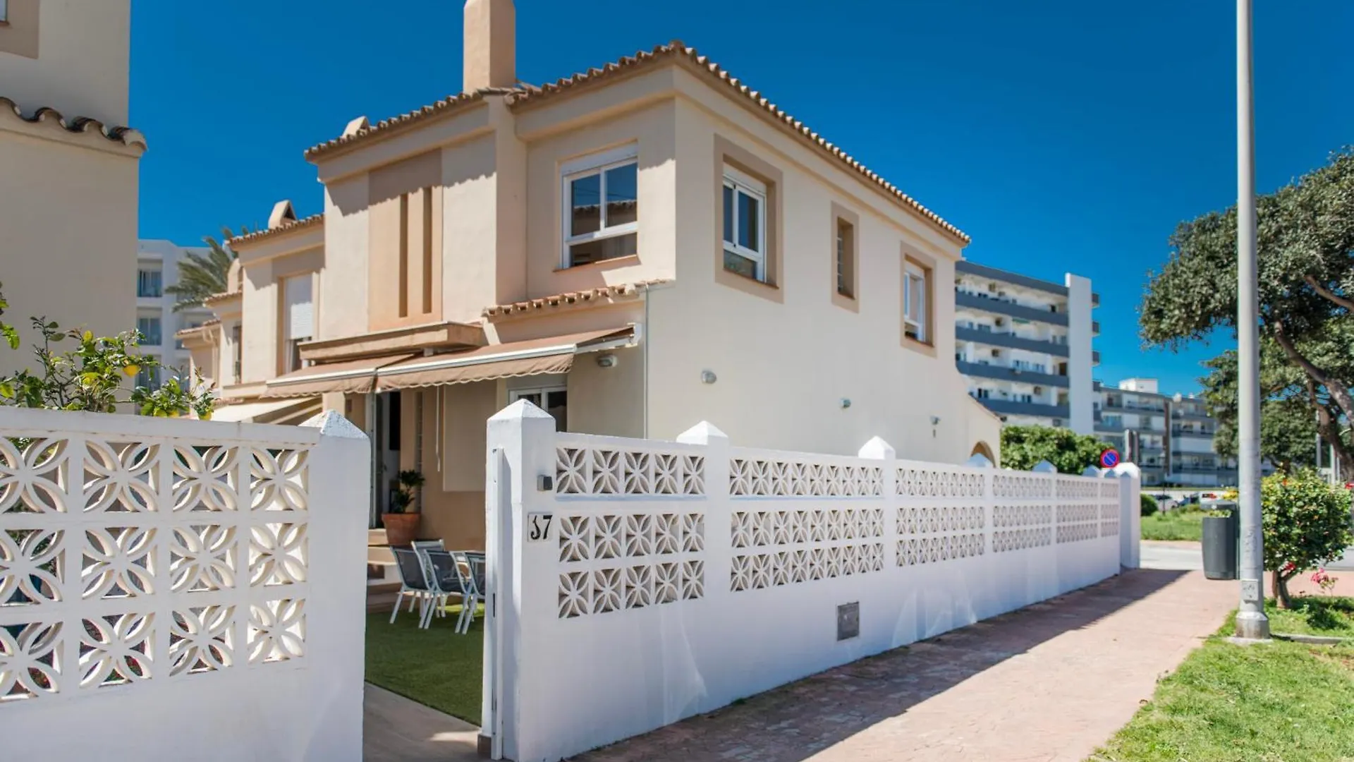 Villamia Torremolinos 0*,  Spain